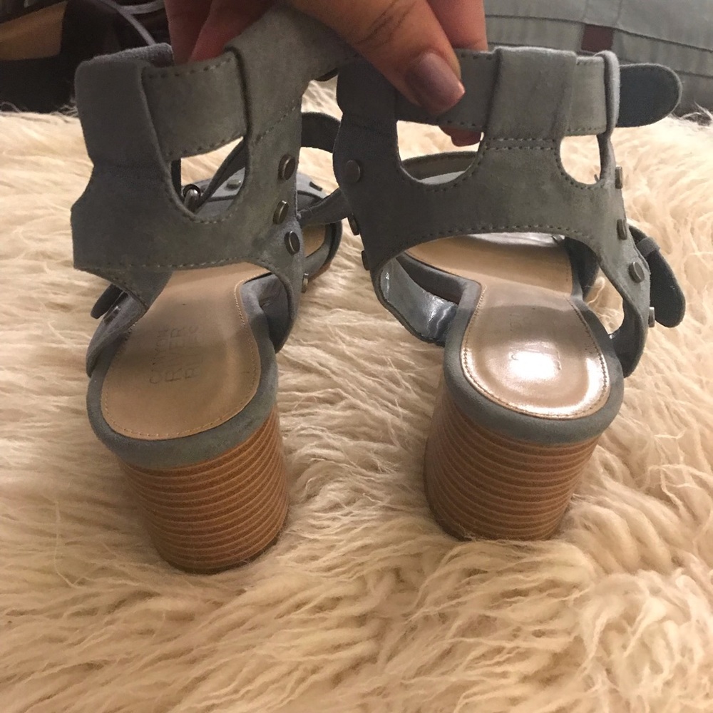 Shoes 🔹 - Picture 4 of 6